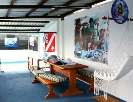 Galapagos Tip Top Dive & Training Facility