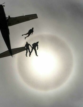 SkyDance SkyDiving