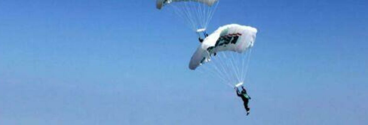 Centre école parachutisme LAVAL