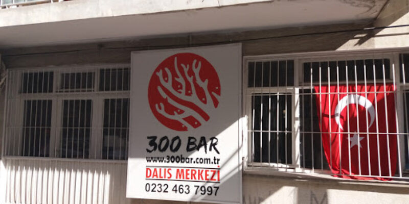 300 BAR Dive Center
