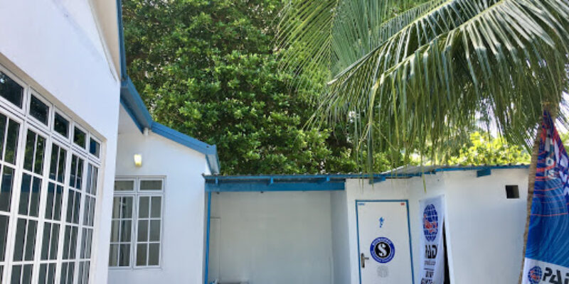 Mandhoo Dive