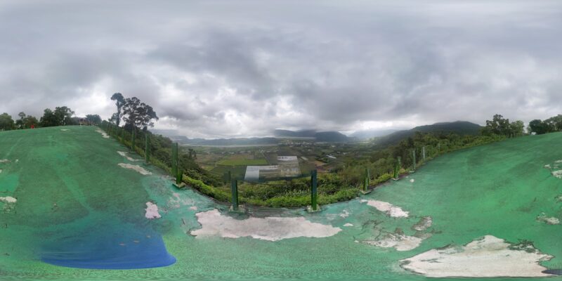 Taitung Luye high-flying paraglider takeoff field first