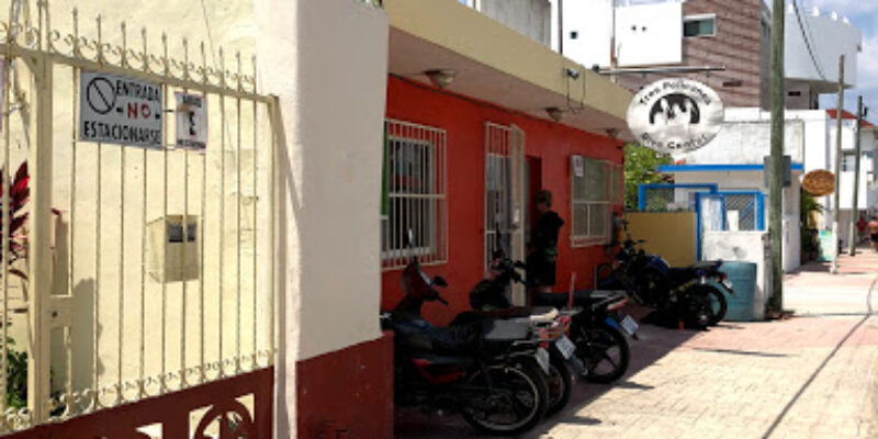 Tres Pelicanos Dive Center