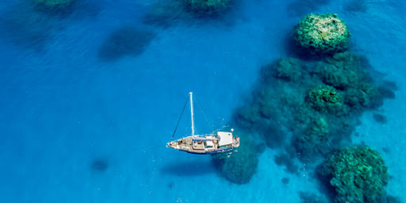 Coral Sea Dreaming Dive & Sail