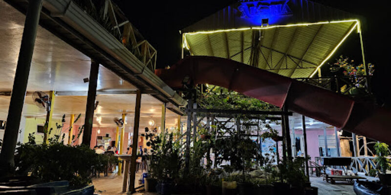 Coco Scuba Inn
