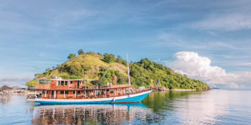 Flores Experience Adventure