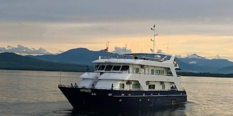 Infiniti Live Aboard