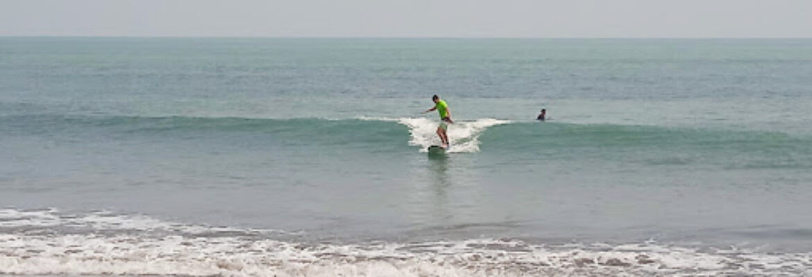 Jambu Waves Surflesson