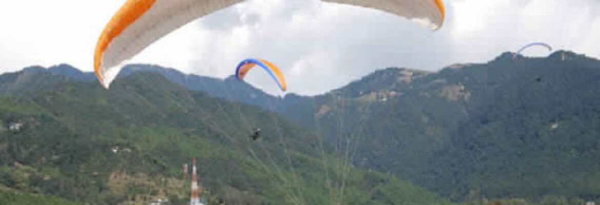 Paragliding in bir Billing Himachal Pradesh