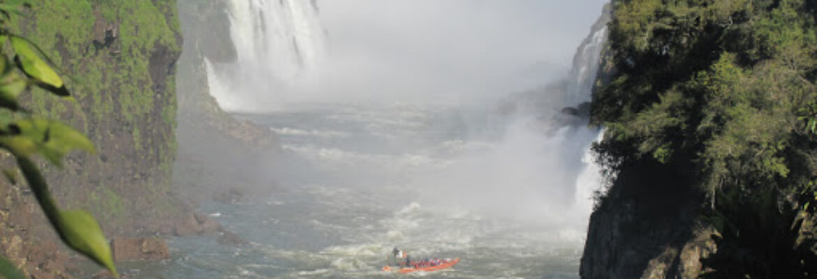 Rafting in the River Iguacu