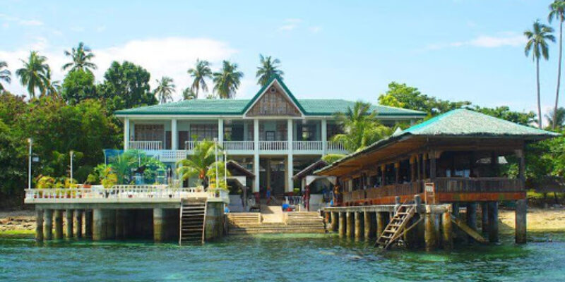 Marine Village Dive House