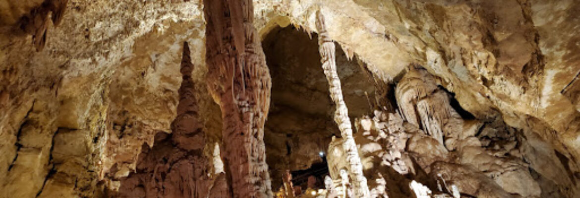 Natural Bridge Caverns