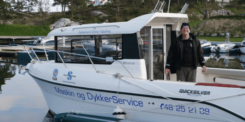 Maskin og DykkerService