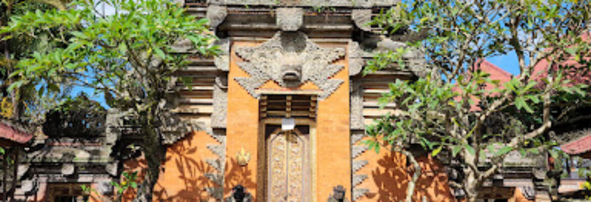 Puri Saren Palace