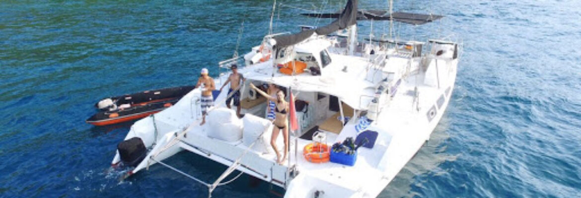 PEPeNERO Catamaran