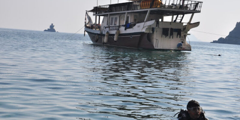 Sheesa Beach Dive Centre