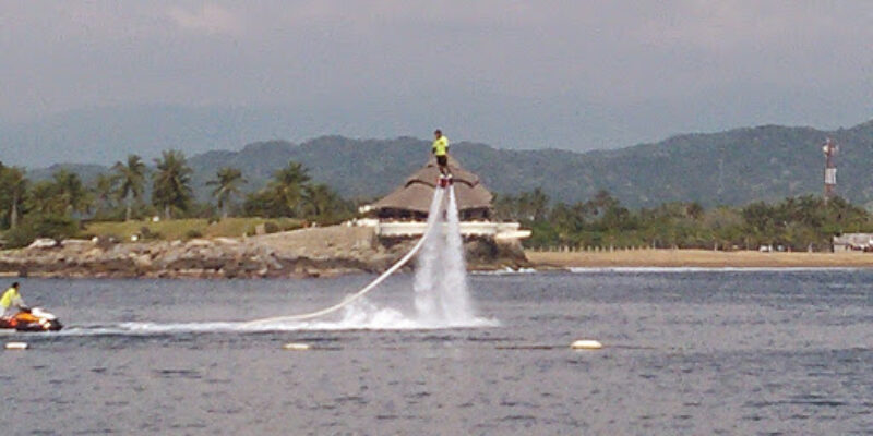 Discover Manzanillo
