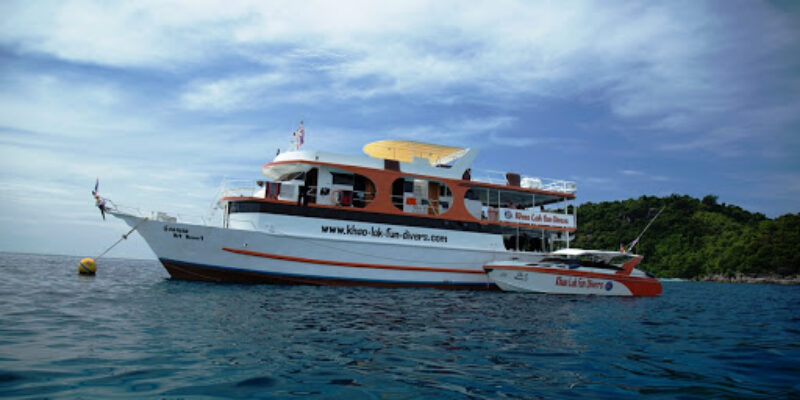 Khao Lak Fun Divers