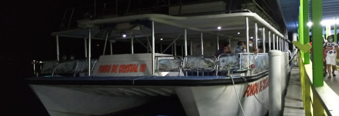 Fondo de Cristal Tours & Boat Rental
